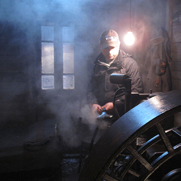 Steam special effects being set up by Effects Crew.